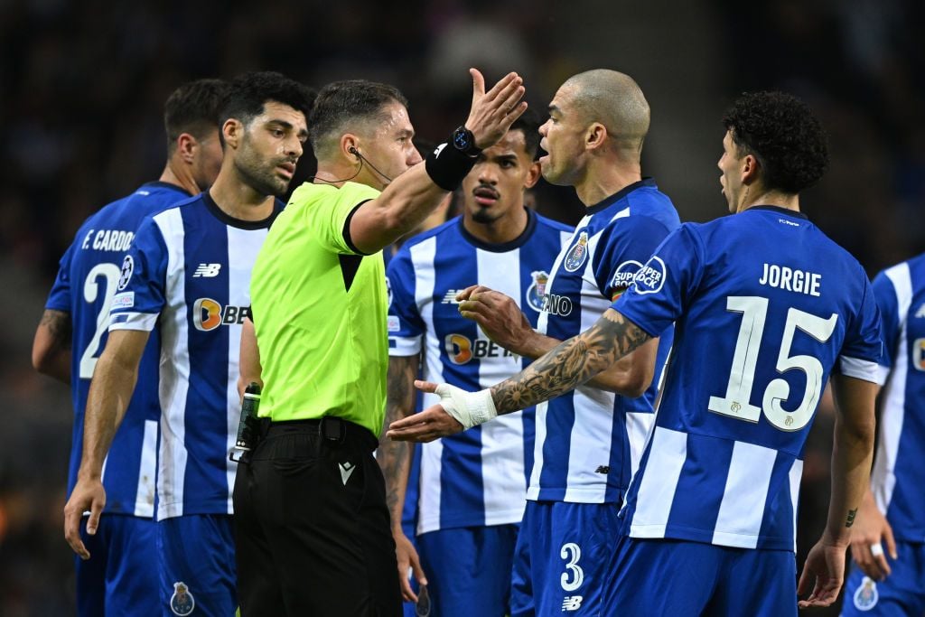 Gafă monumentală a brigăzii românești la FC Porto – Șahtior