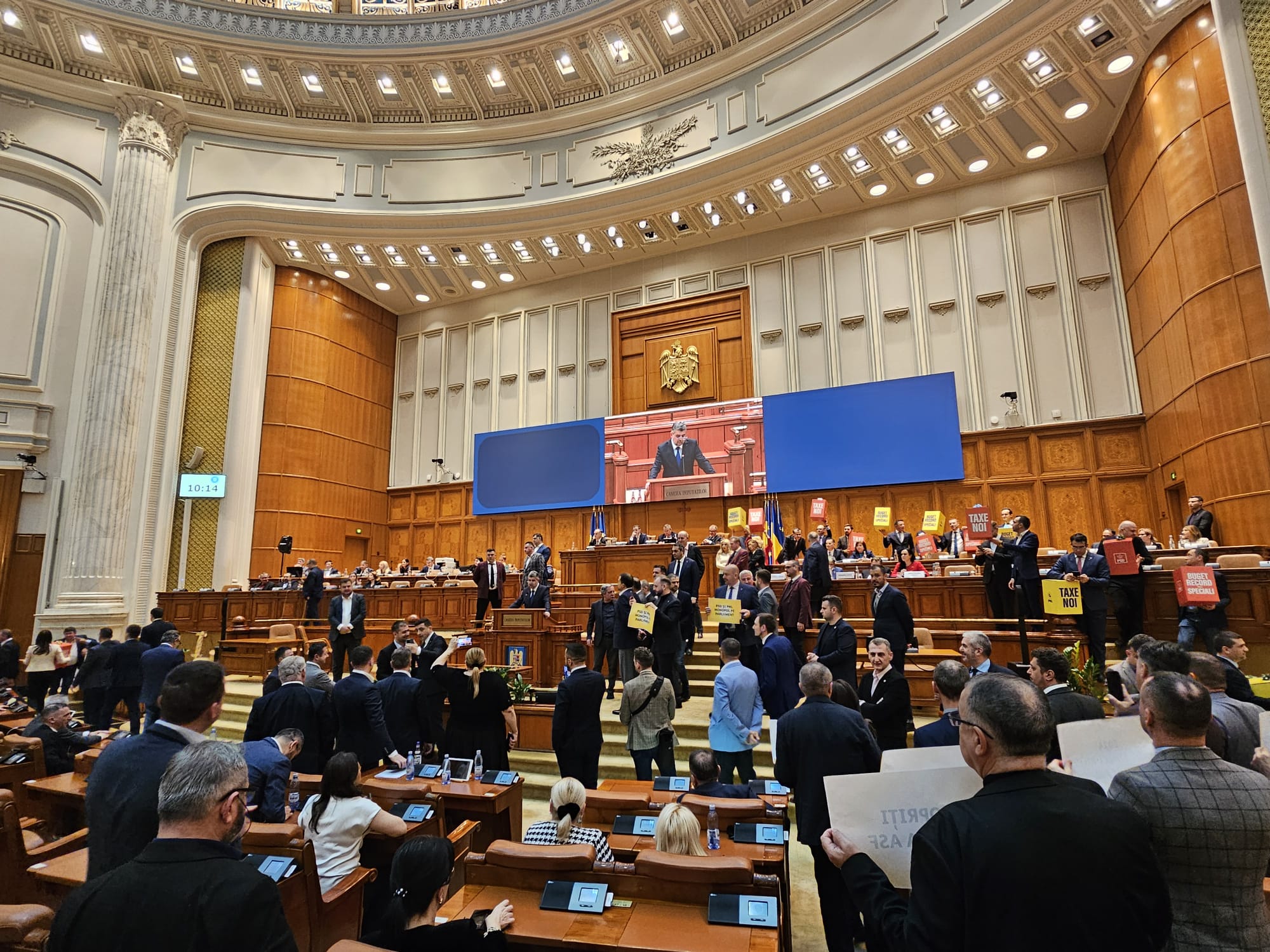 (VIDEO) Bugetul a trecut cu proteste. Marcel Ciolacu: „Important e că avem”