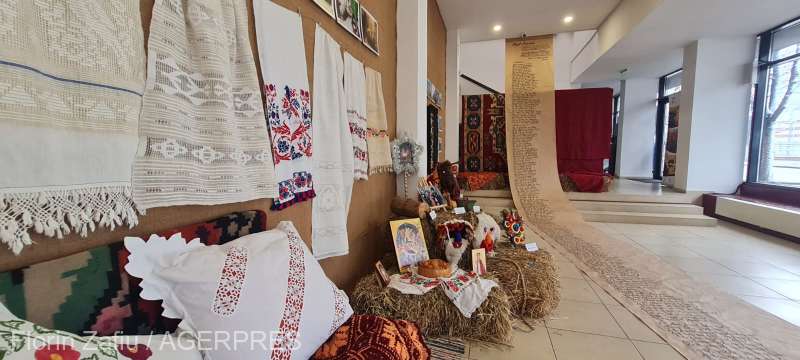 Cules din vremea lui Al. Ioan Cuza. Probabil cel mai lung plugușor din România