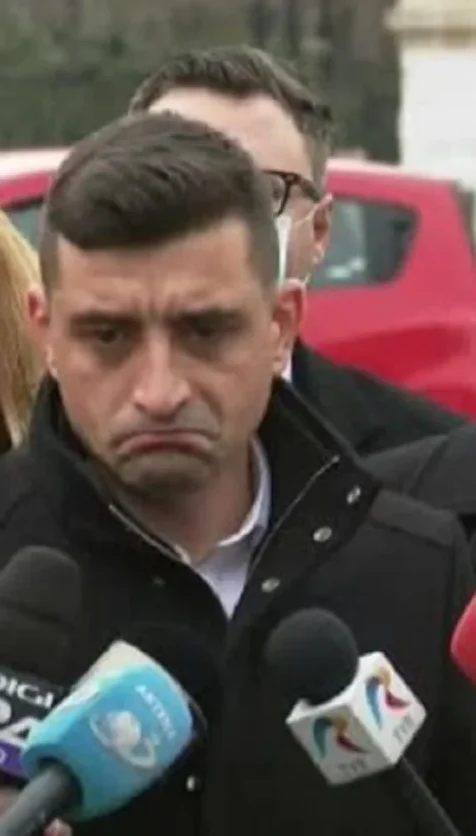 (VIDEO) Șoșoacă depune plângere, Simion. ”Marea avocată a scris-o cu picioarele”