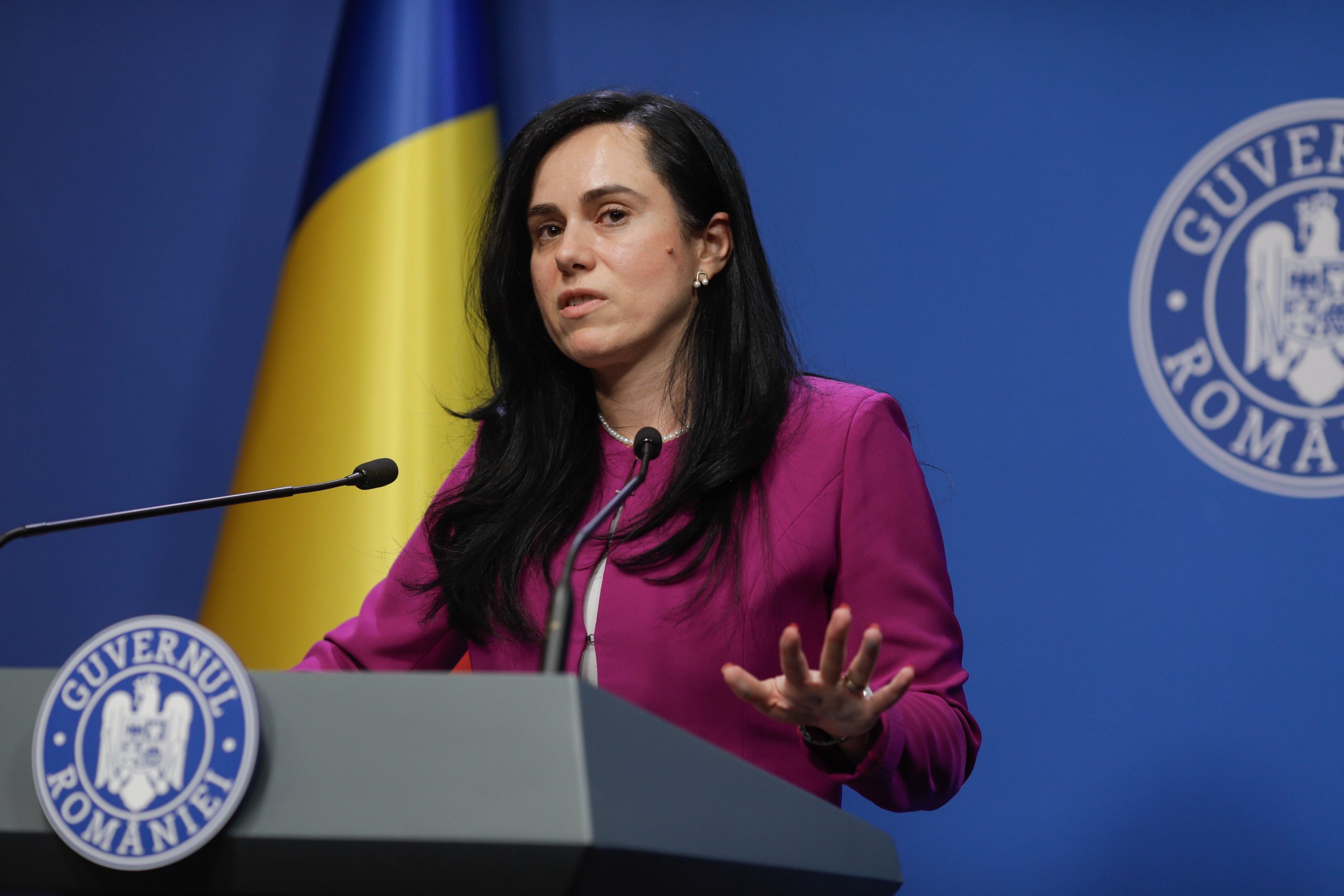 Cresc ca să aibă de unde să scadă. Pensiile de peste 2.000 de lei, impozitate