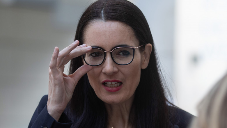 Investiție sau bani irosiți? Clotilde. „Doamnă, vă rog mult, nu-mi dați mie lecții!”