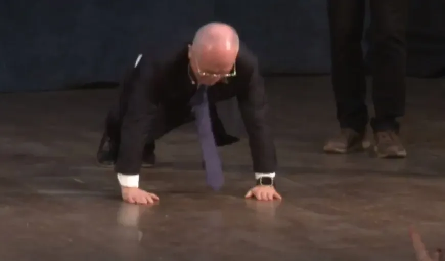 Bune maniere, la o Gală de Excelență. Boc, în cinstea elevilor cu rezultate deosebite