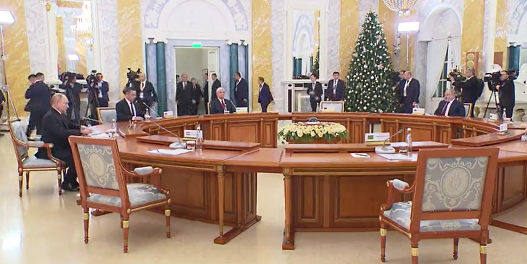 Putin: președinția CSI va trece Rusiei