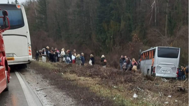 Autocar cu români implicat într-un accident la Ruse
