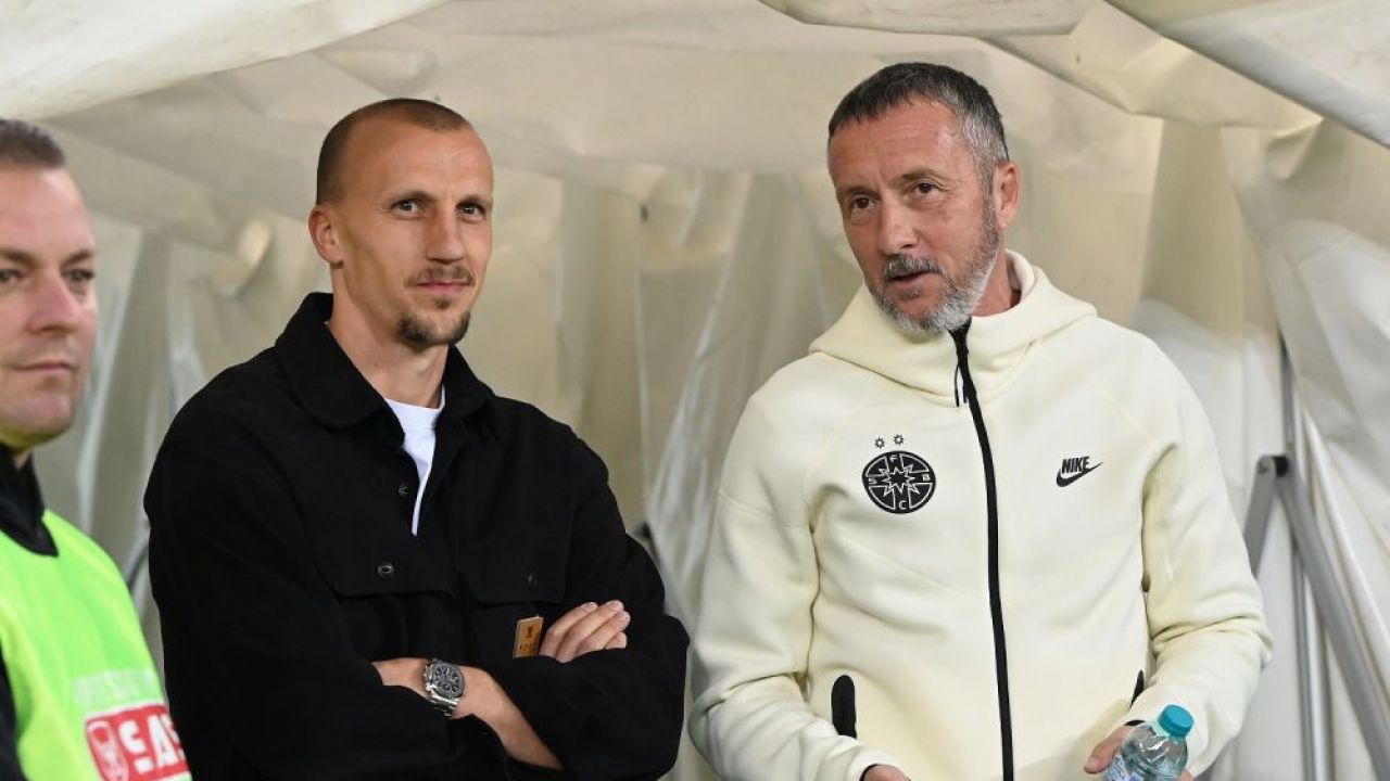 MM Soica îi cere să se retragă și accidentatul Vlad Chiricheș se ia la întrecere cu delfinii!