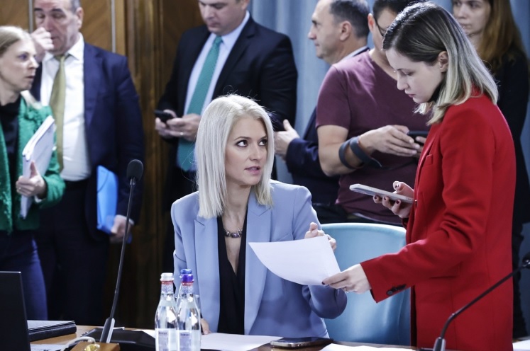 „Nu pot accepta!”: Gorghiu schimbă regulile pentru companiile de stat