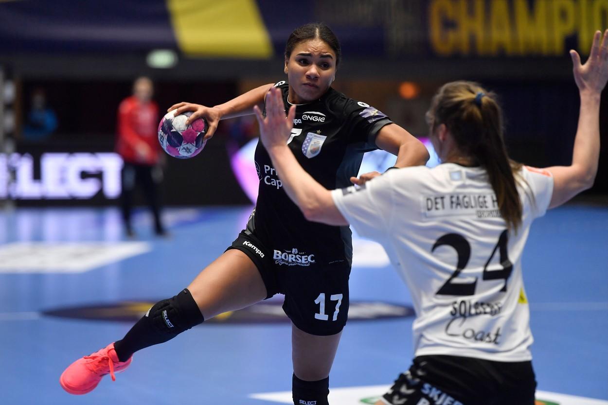 Tigroaicele au lăsat doar oasele din fosta glorie Buducnost
