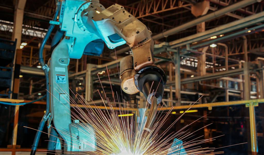 Cum răspunde un șef BNR la întrebarea dacă mai avem industrie