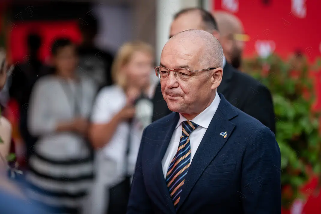 Noul an nu are semne bune pentru veșnicul Boc (III)