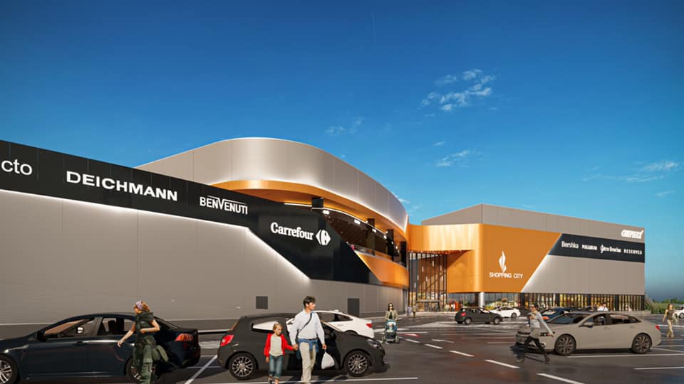 Cel mai mare mall din Târgu Mureş, închis temporar din cauza gândacilor