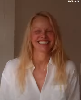 Pamela Anderson a renunțat la farduri