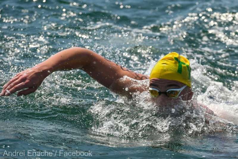 Europenele de înot în ape îngheţate. Enache şi  Ghile, recorduri mondiale