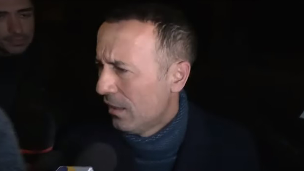 Cum încearcă coana Alina să dreagă busuiocul