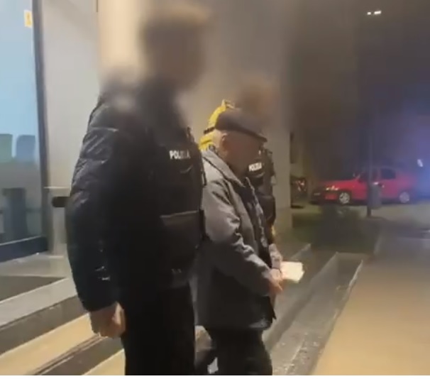 Profesor reținut după ce a agresat sexual o elevă la meditații