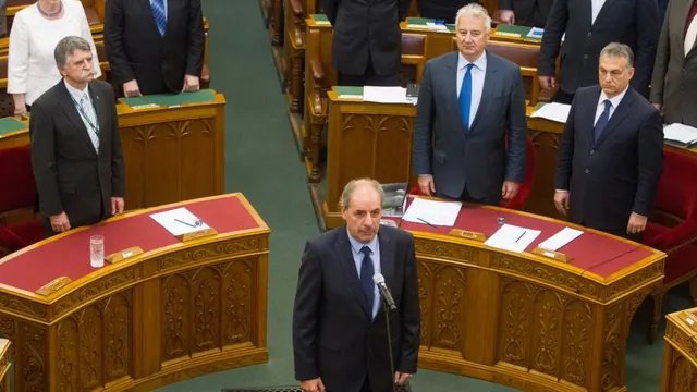 Iohannis îl felicită pe noul preşedinte de la Budapesta