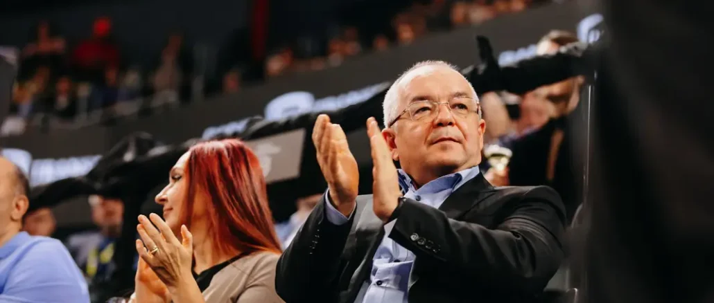 Boc face acuzații de blat