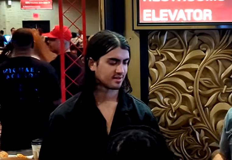 Fiul lui Michael Jackon în luptă cu bunica