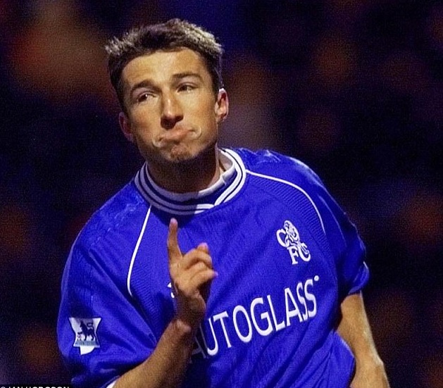 Dan Petrescu a refuzat opt oferte din Anglia