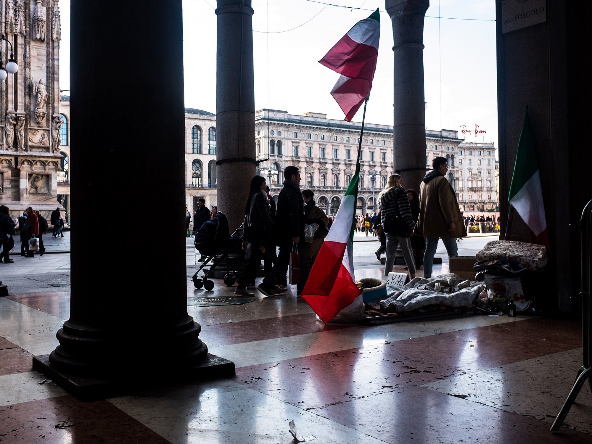 Creşte sărăcia în țara cu cea mai mare comunitate de români