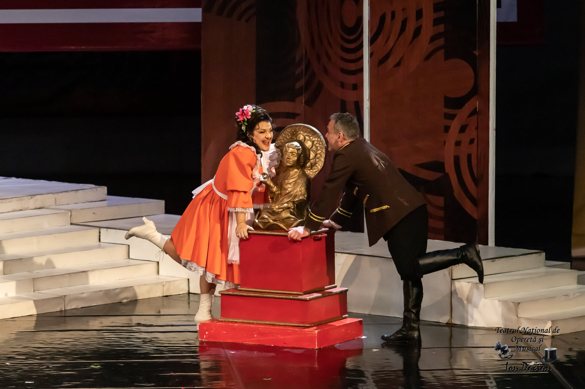 VICTORIA ȘI-AL EI HUSAR, la Teatrul de Operetă 