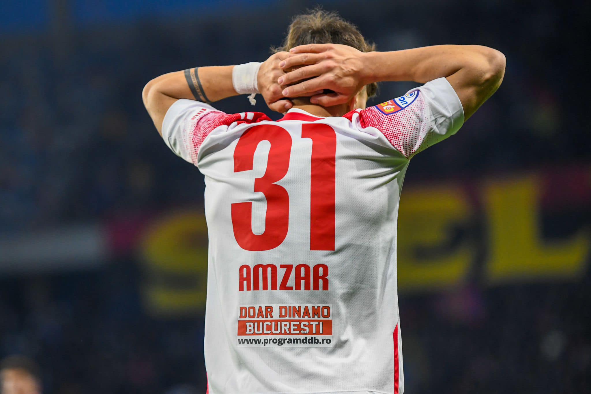 Fundaș dinamovist, atac violent la arbitrul Feșnic