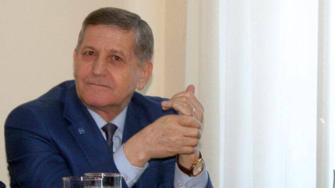 Nu putem să ne distrugem activitatea pentru o ţară vecină