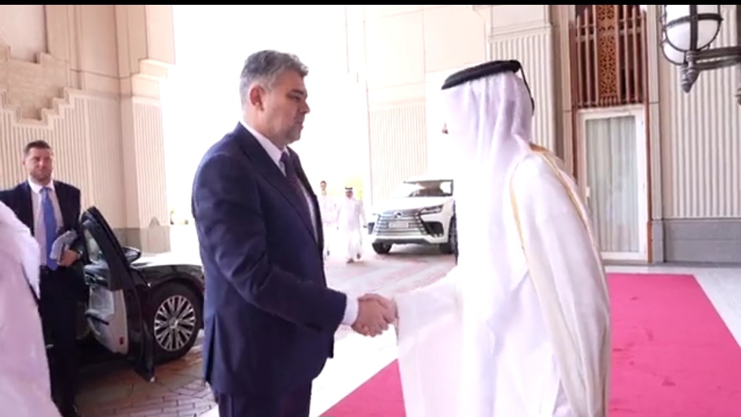 Ciolacu, în Qatar, împreună cu şase miniştri