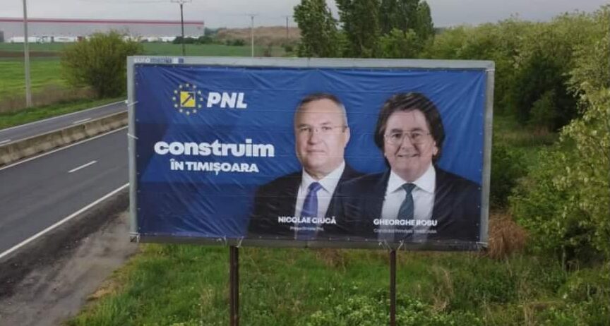 Panou electoral cu bucluc. Nicolae Robu, botezat „Gheorghe”