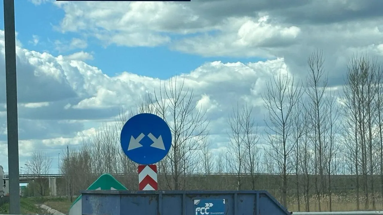 România educată. Container pus degeaba