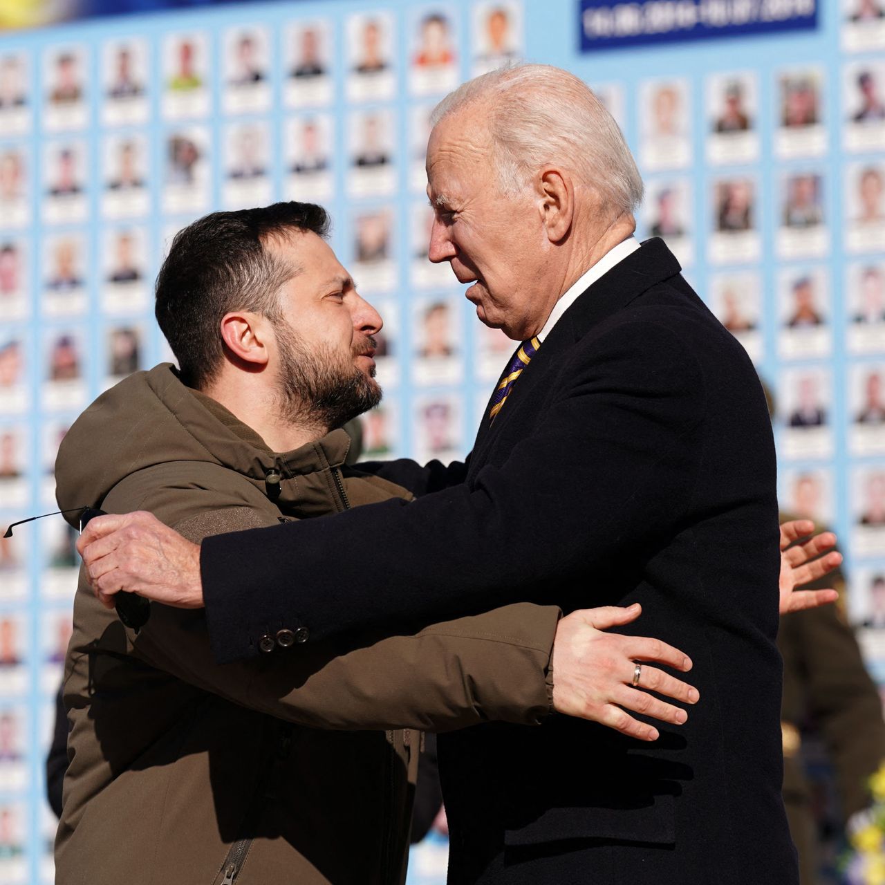 Biden aprobă folosirea rachetelor cu rază lungă de acțiune de către Ucraina