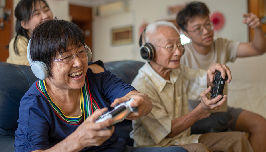 De ziua muncii avem nevoie de mai multă joacă