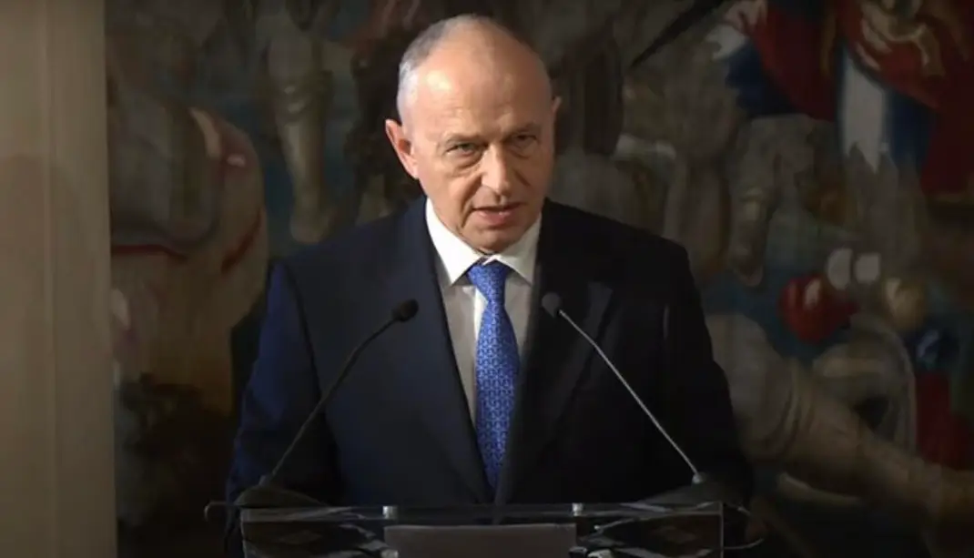 Mircea Geoană pune tunurile pe clasa politică