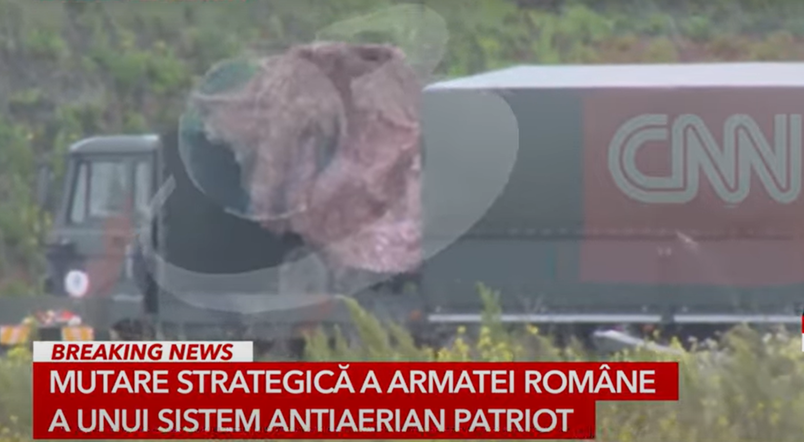 Un sistem Patriot, mutat lângă un oraș din România