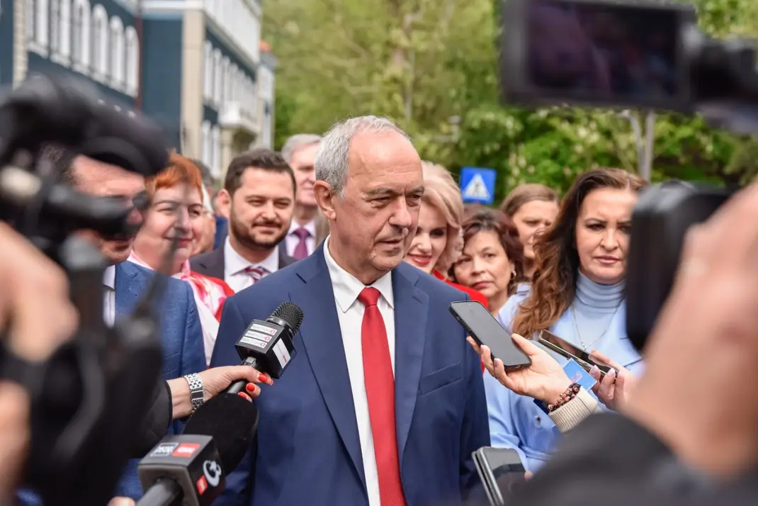 Șase cugetări negîndite de Laurențiu Nistor