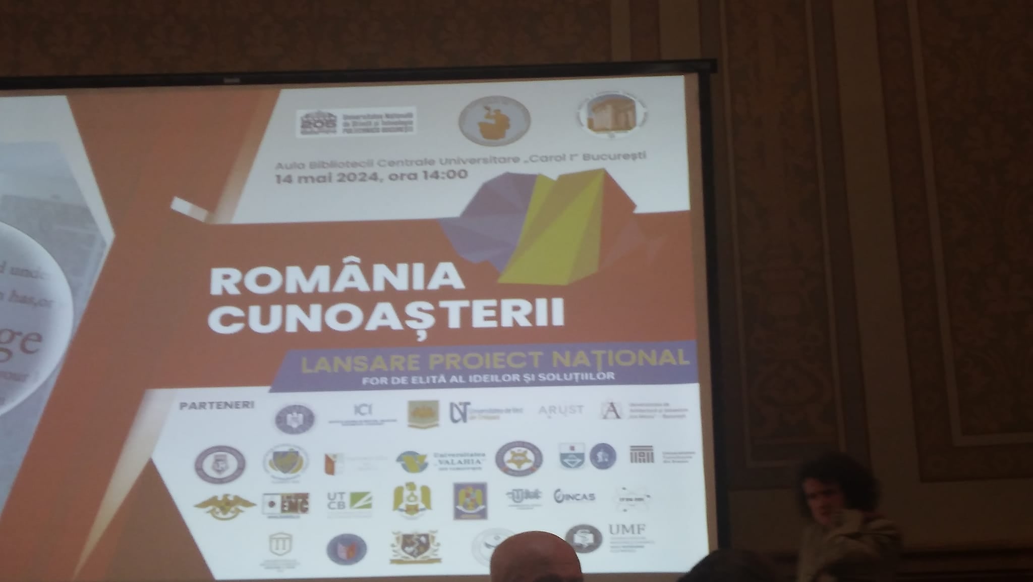 Uitaţi de „România educată”, s-a lansat „România Cunoaşterii”