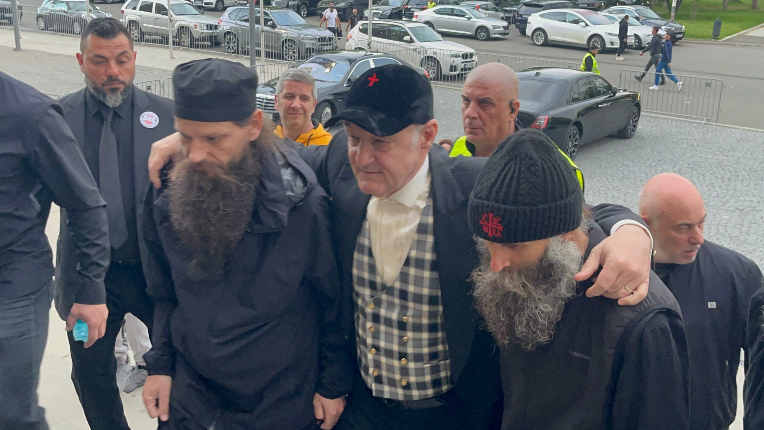 Ce au descoperit călugării aduși de Becali pe Arena Națională