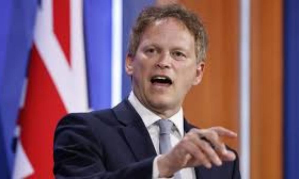 Marea Britanie. Țările neutre ar trebui să adere la NATO dacă vor protecție