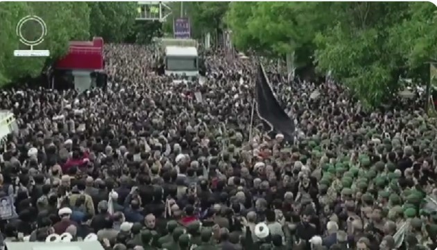 (VIDEO) Iranienii, mobilizaţi prin telefon la funeraliile „martirului”