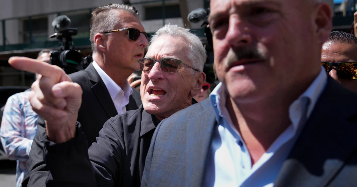 De Niro, atac la Trump lângă tribunal: „Un clovn”
