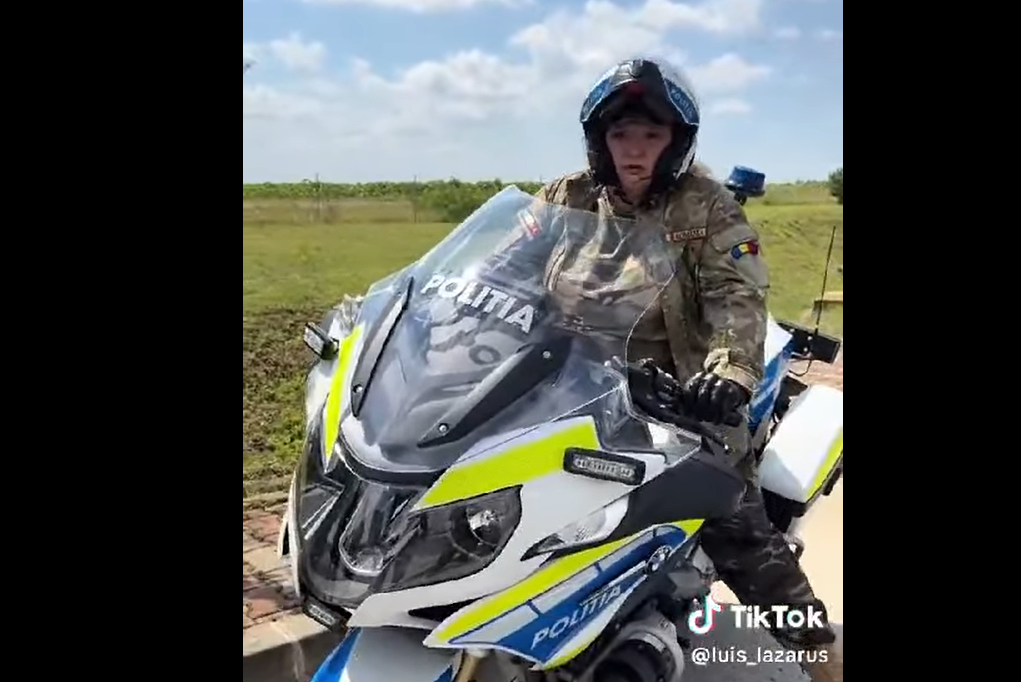 Șoșoacă spune cum a ajuns pe motocicletă