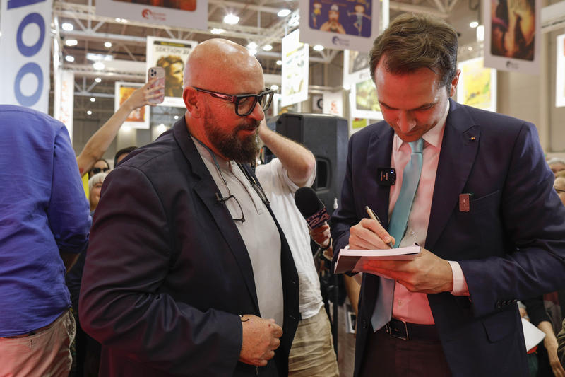 Transgenderii politici