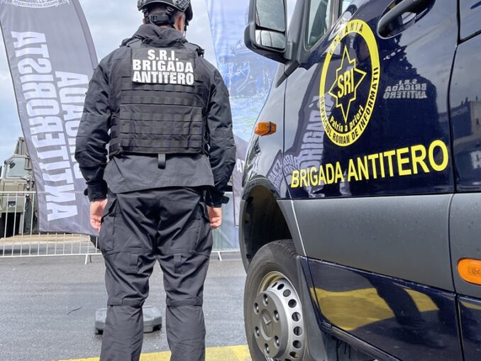 Colet suspect, într-o intersecţie din Sibiu. Traficul este blocat parţial