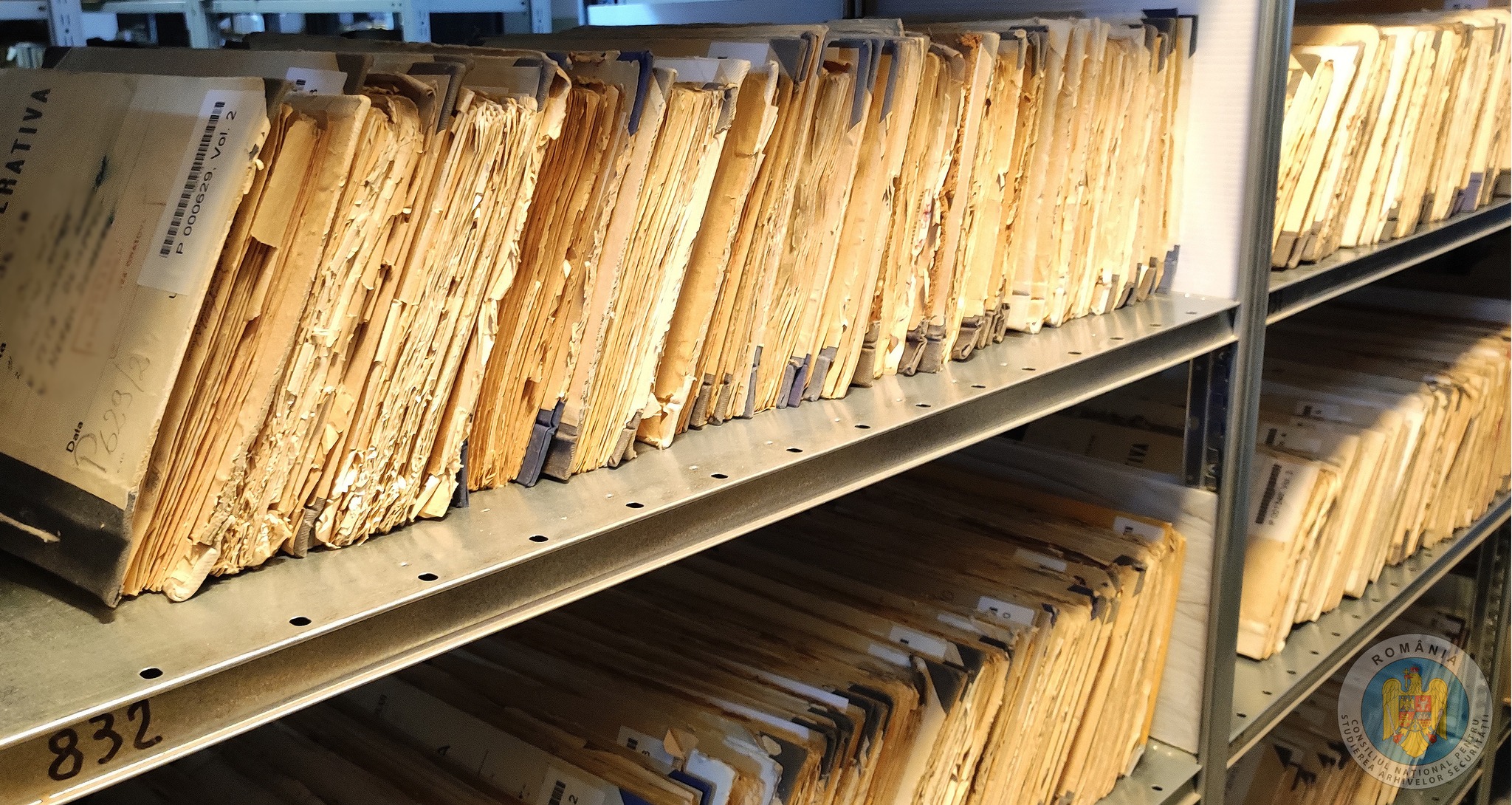 Candidat la europarlamentare, identificat colaborator al Securităţii