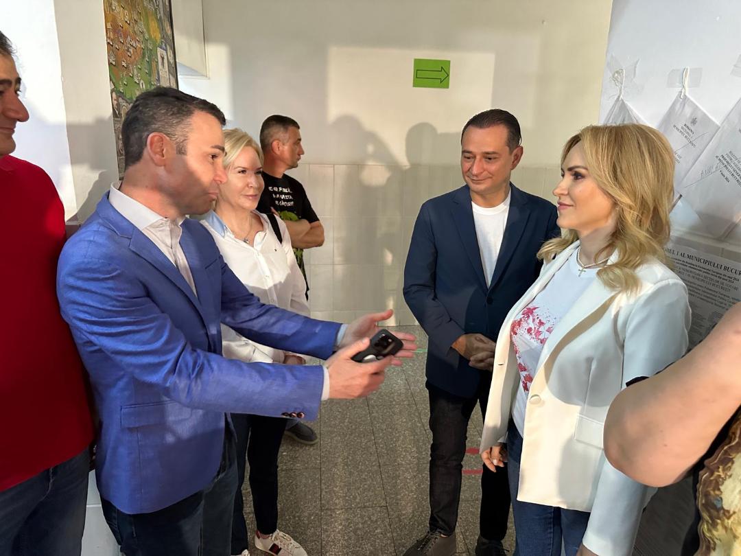 Unii candidați nu se mai ”dezlipesc” de urne