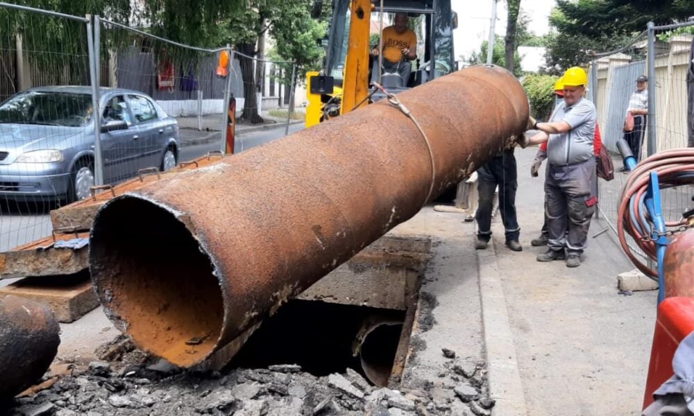 Reparații la conductele reţelei termice