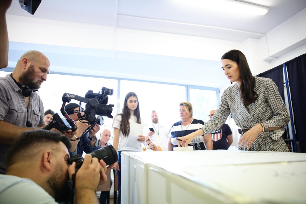 Clotilde Armand și „ciocul mic”