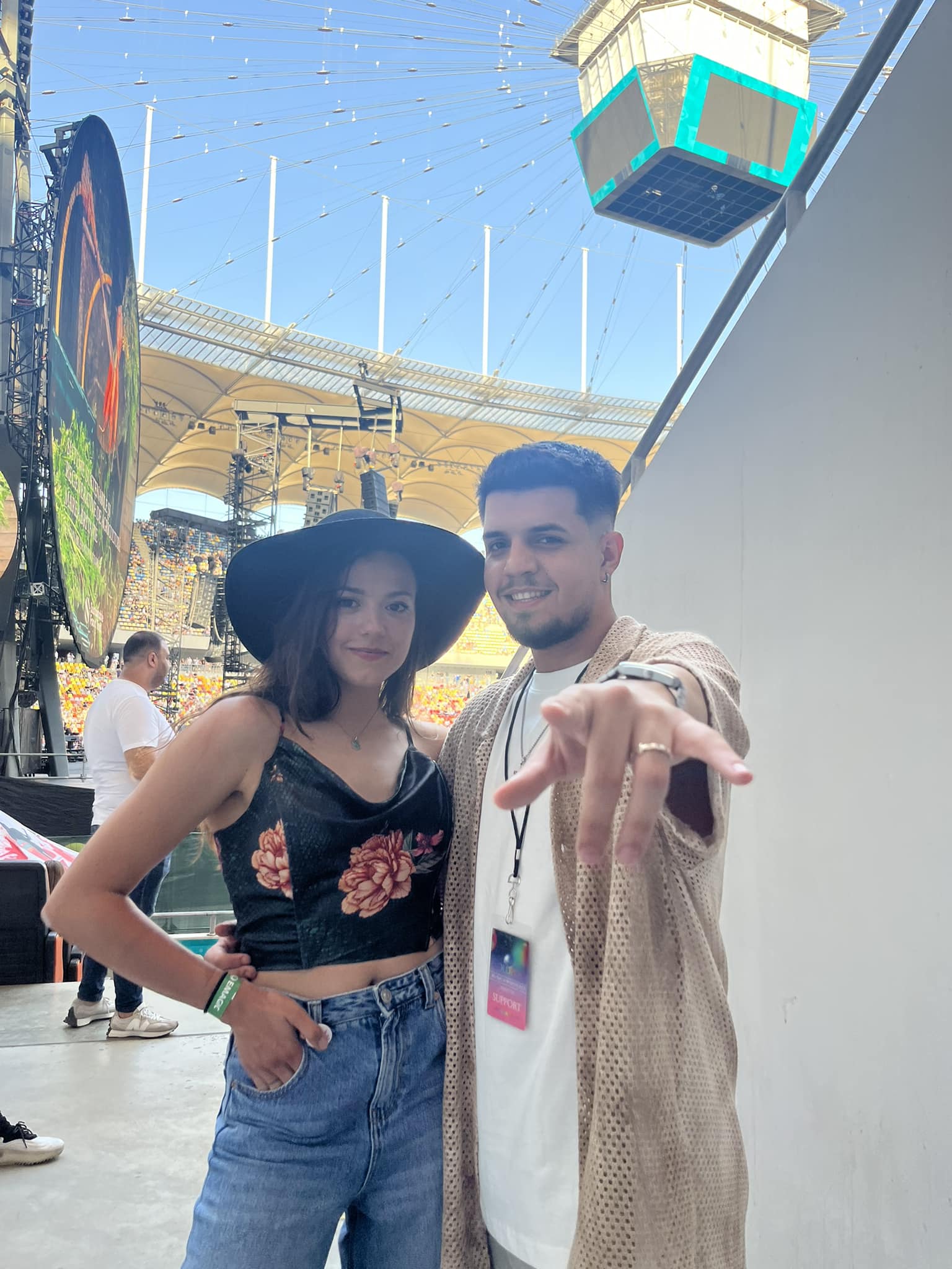 Sora huiduitului Babaşa: „Voi ce aţi realizat în viaţă?”