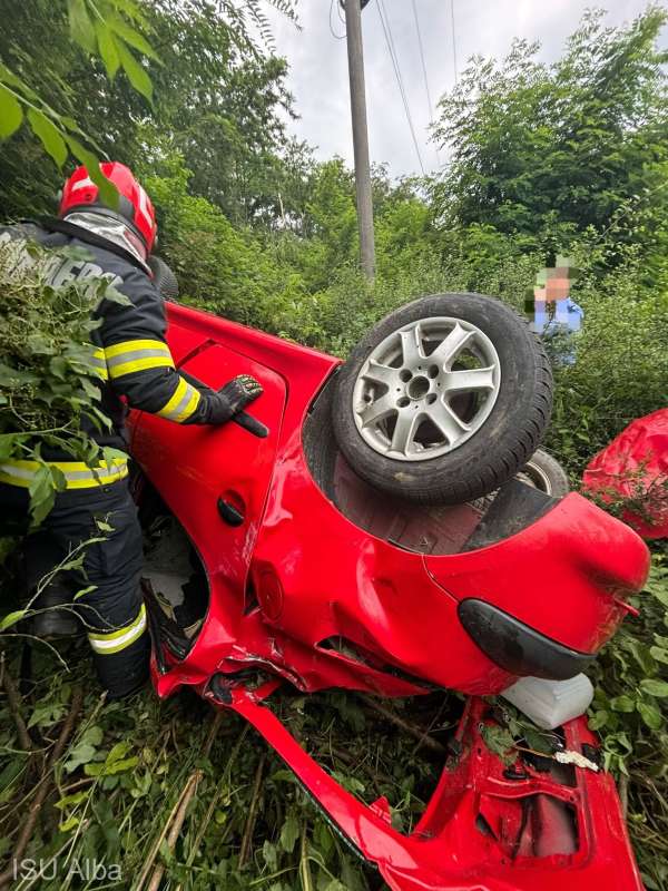 Șofer găsit într-o râpă, după ce familia l-a dat dispărut