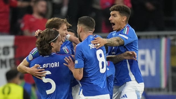 Au oprit Bajram-ul albanez cu Bastoni!